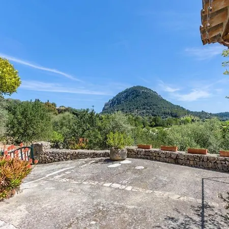 Sleeps 8 Villa