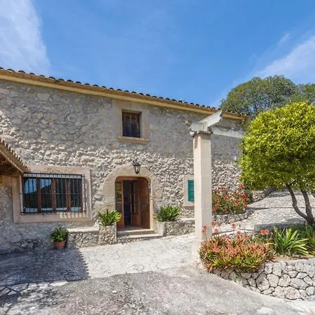 Sleeps 8 Villa *