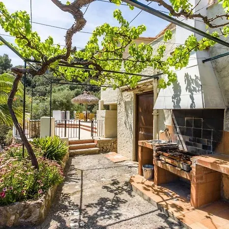 Sleeps 8 Pollença