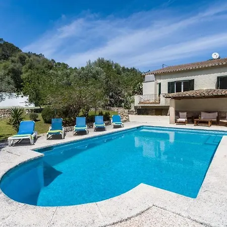 Sleeps 8 Pollença