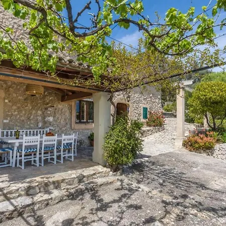 Sleeps 8 Villa Pollença